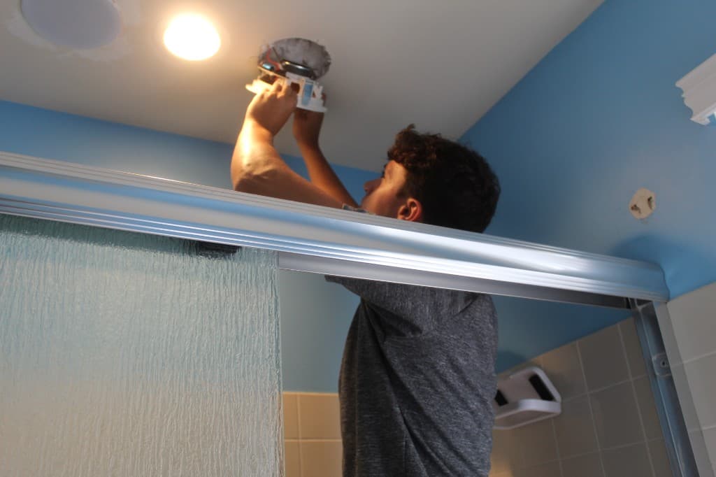 Installing a ceiling smart home device